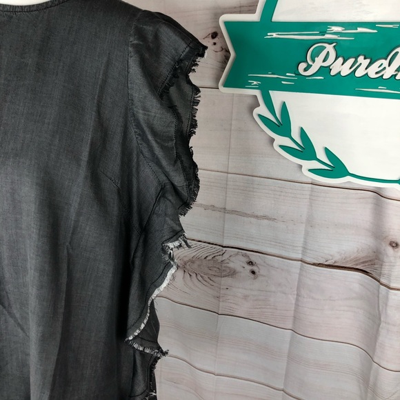 Elan Frayed Cap Sleeve Ruffle Top Medium - Picture 4 of 8